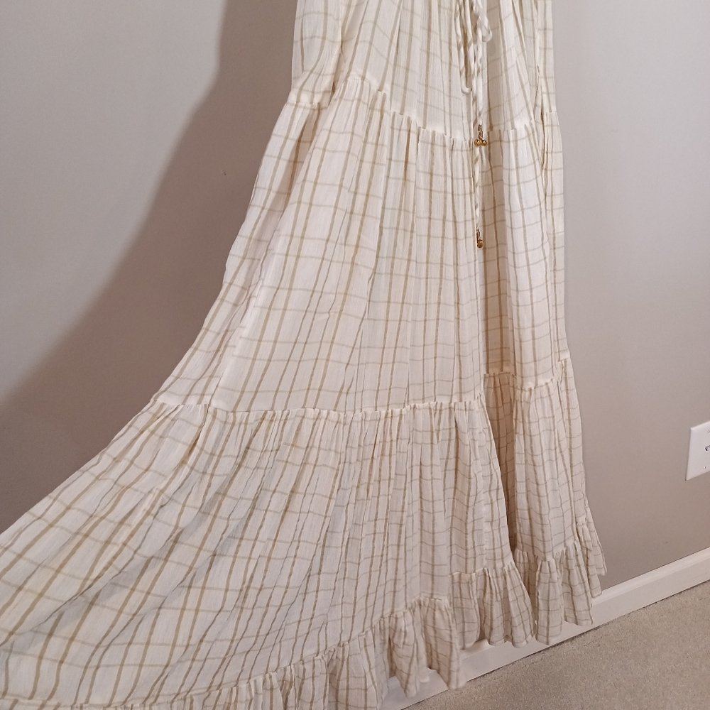 Elegant Cream Plaid Maxi Dress - Picture 13 of 14
